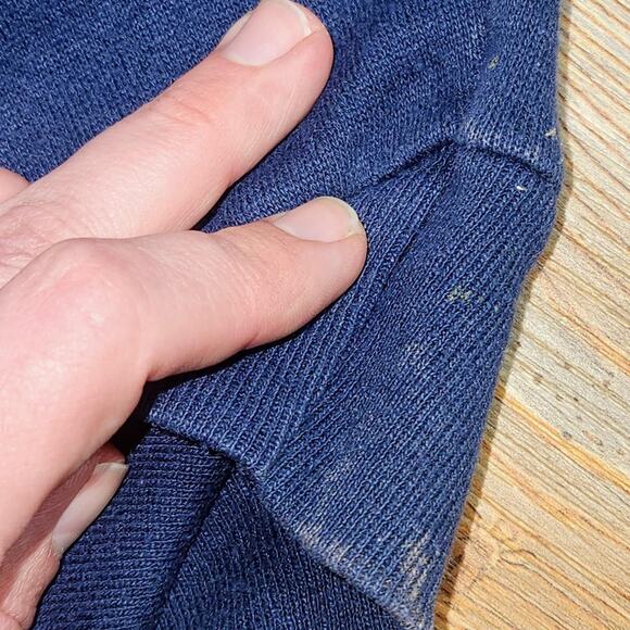 CARDINAL GRANDMA SWEATER - Picture 5 of 5